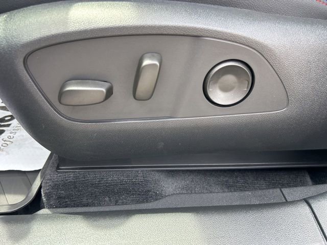 New 2025 Chevrolet Blazer EV RS image 16