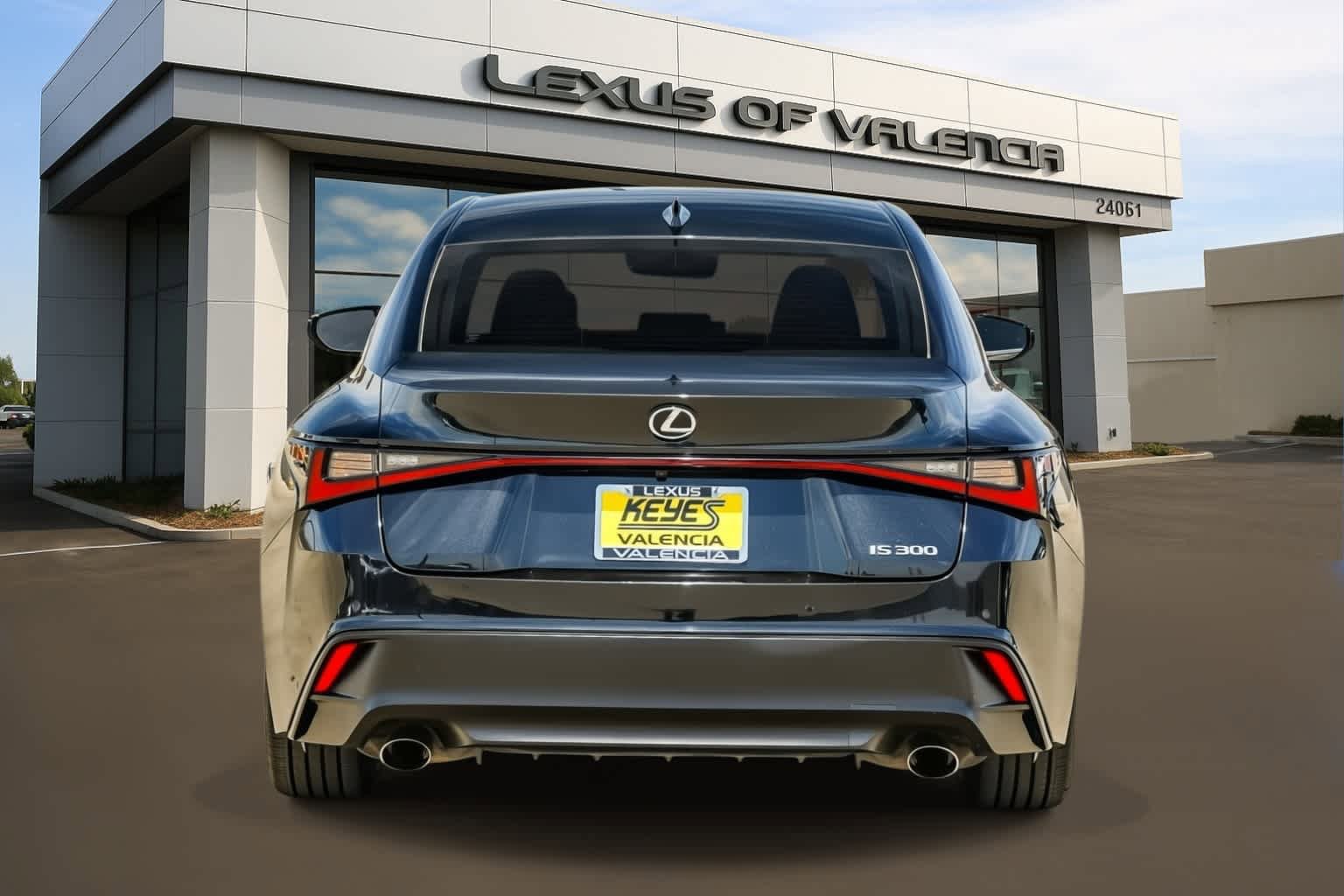 Used 2022 Lexus IS 300 w/ Premium Package RWD image 5