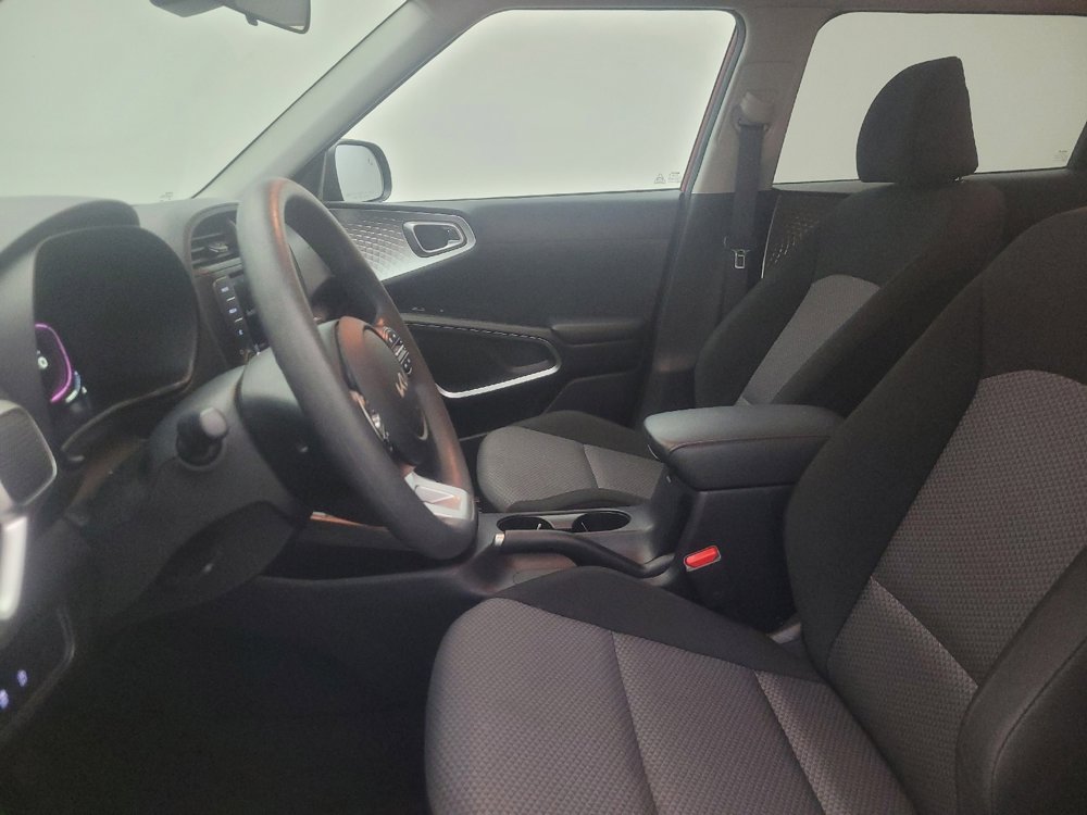 Used 2024 Kia Soul LX w/ Option Group 015 image 17