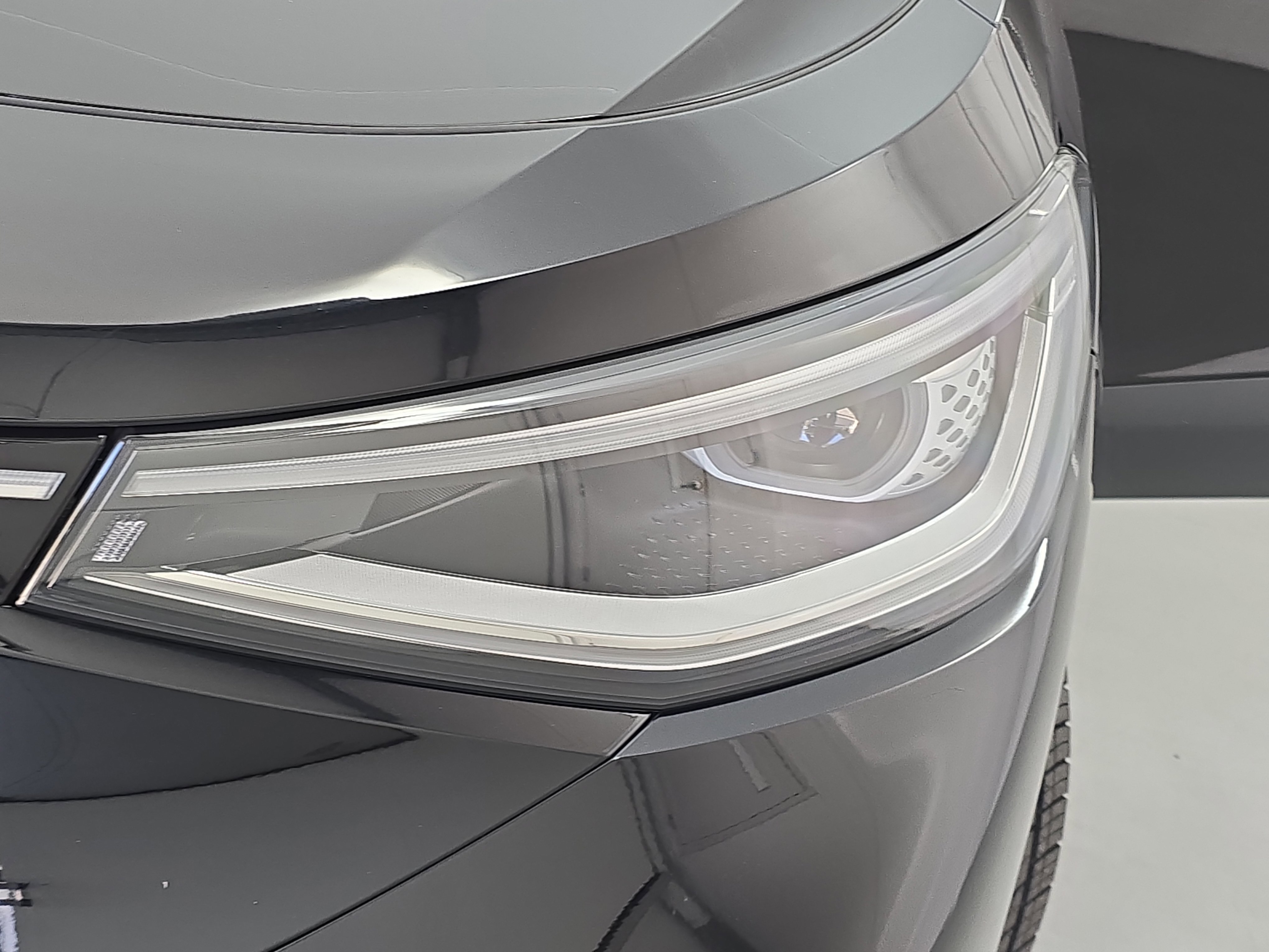 New 2025 Volkswagen ID.4 Pro S Plus image 32