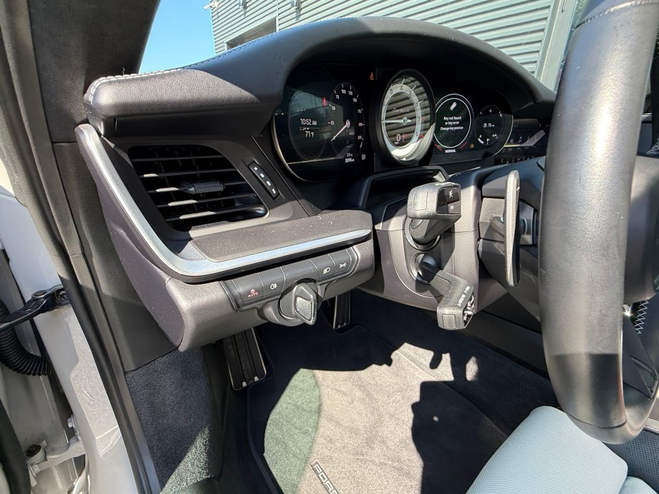 Certified 2022 Porsche 911 Turbo AWD/4WD image 23