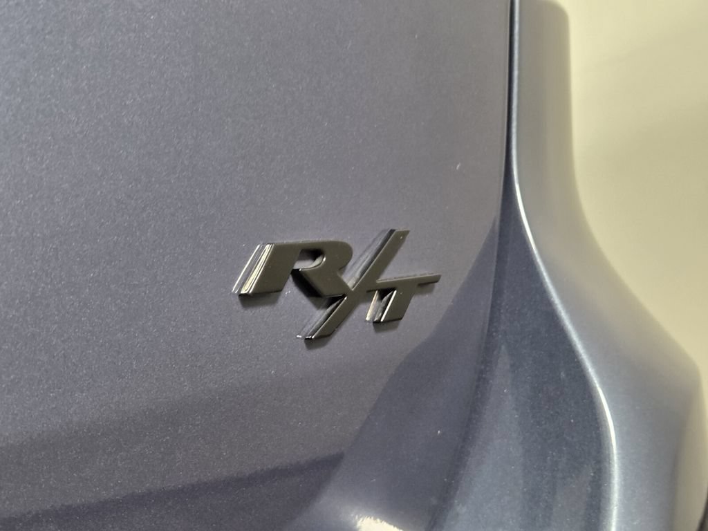 Used 2021 Dodge Durango R/T w/ Blacktop Package RWD image 25