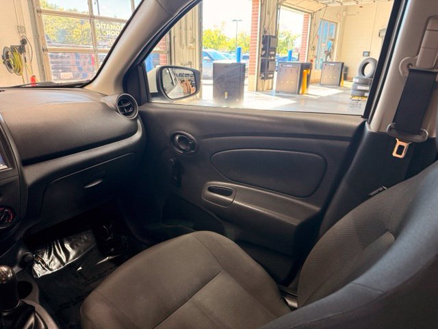 Used 2019 Nissan Versa S FWD image 15