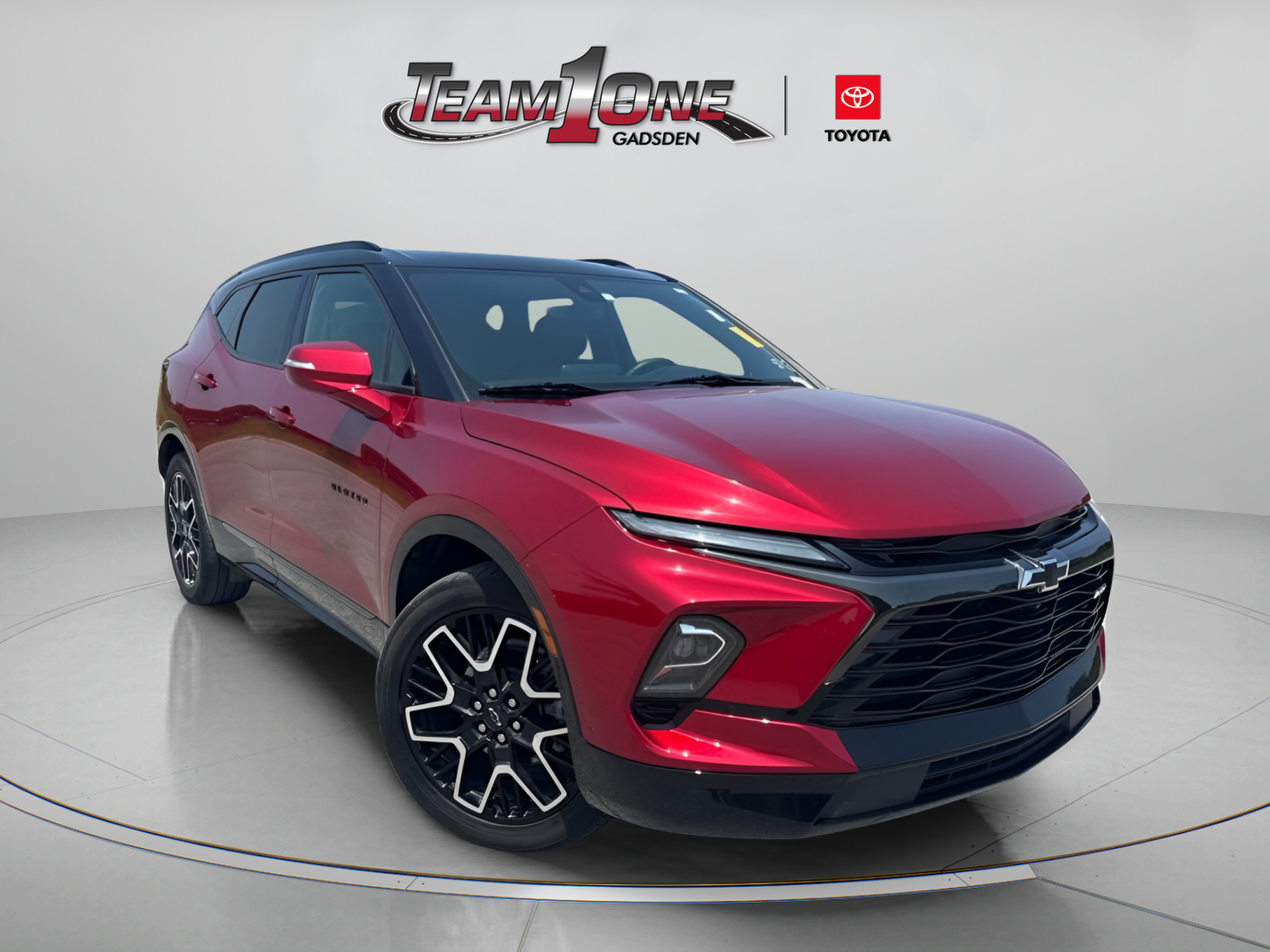 Used 2023 Chevrolet Blazer RS w/ Driver Confidence II Package FWD image 1