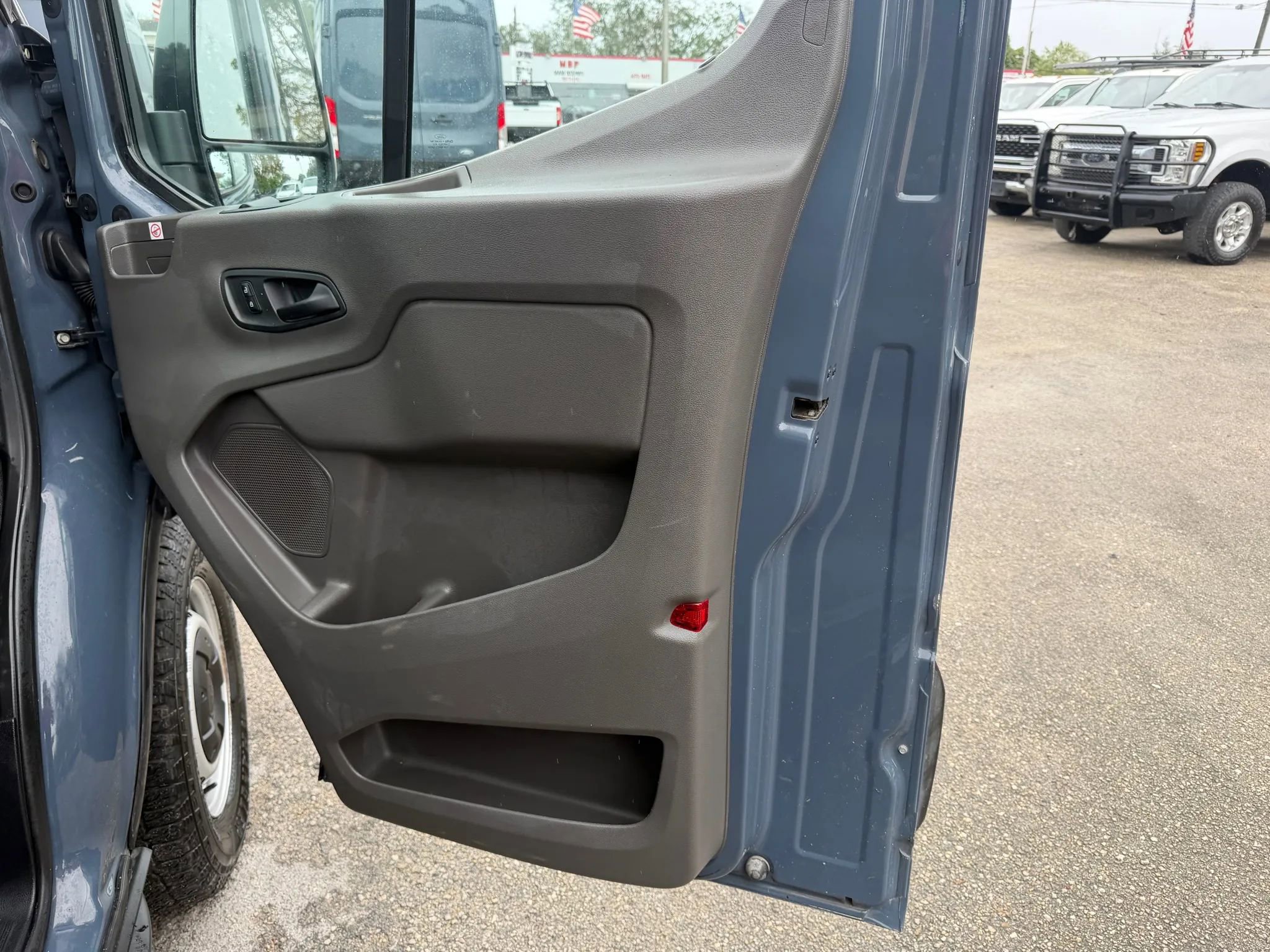 Used 2020 Ford Transit 250 148 High Roof Extended image 16