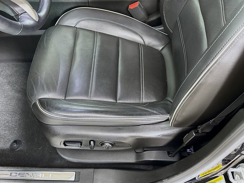 Used 2018 GMC Acadia Denali w/ Technology Package image 20