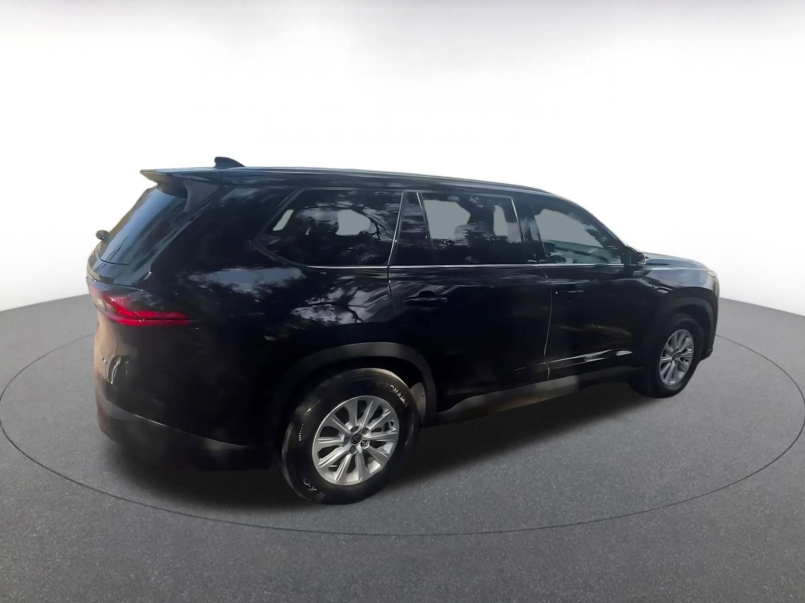 Used 2025 Toyota Grand Highlander FWD image 15