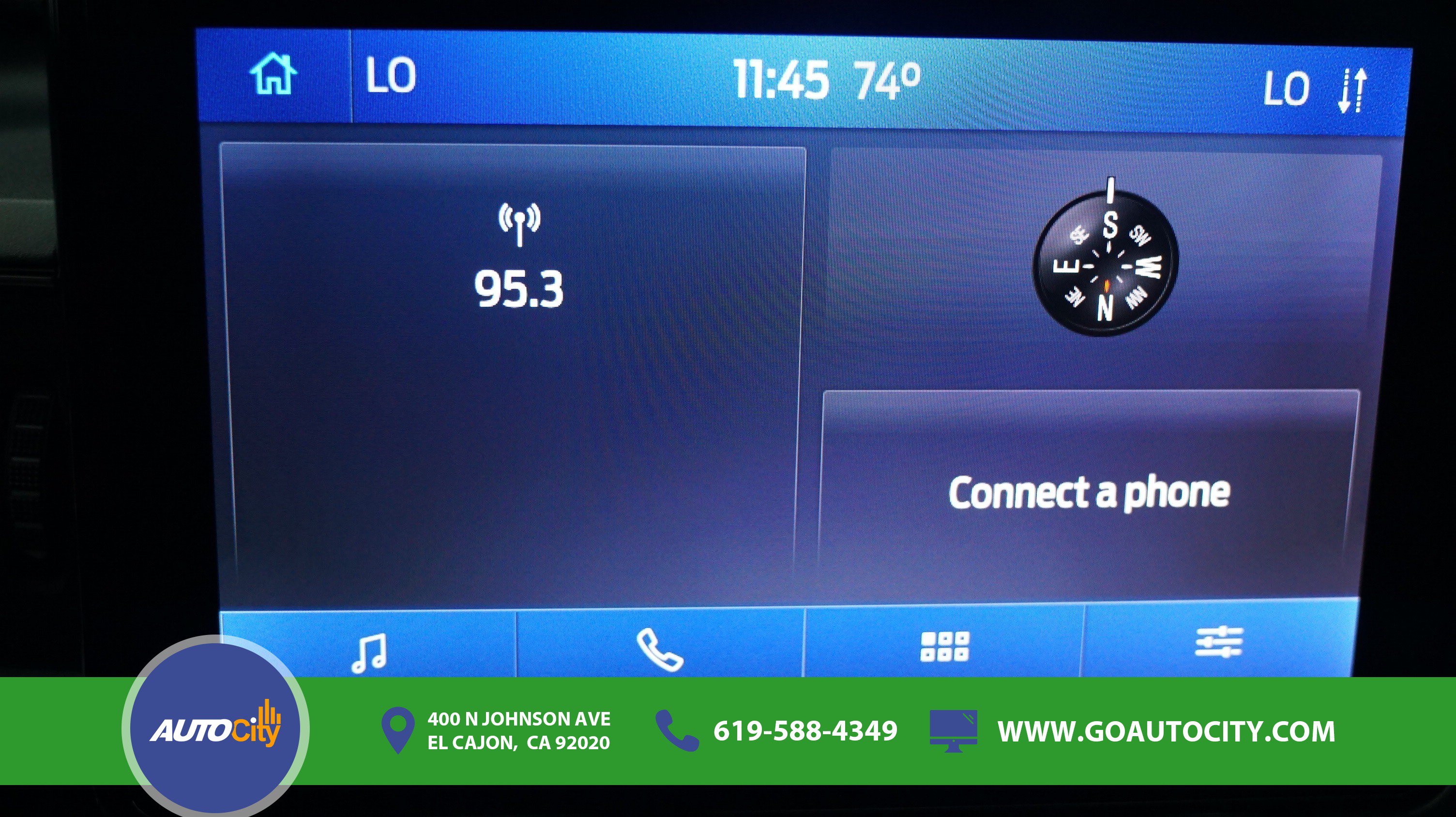 Used 2020 Ford Explorer XLT w/ Equipment Group 202A RWD image 23