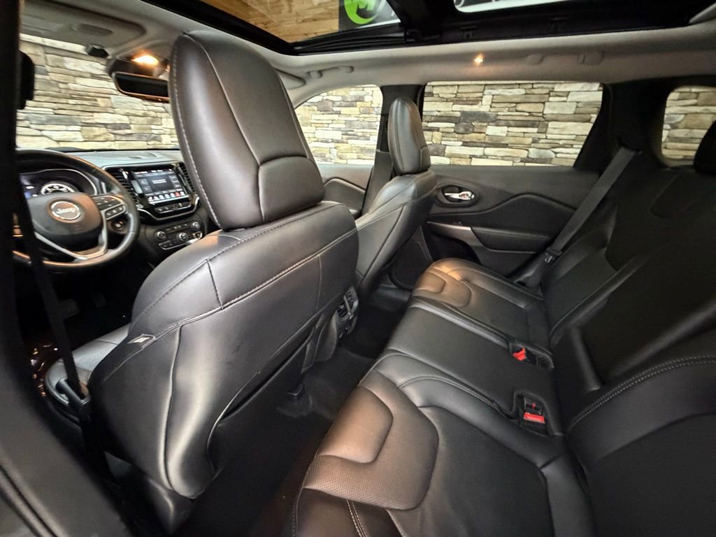 Used 2021 Jeep Cherokee Limited AWD/4WD image 28