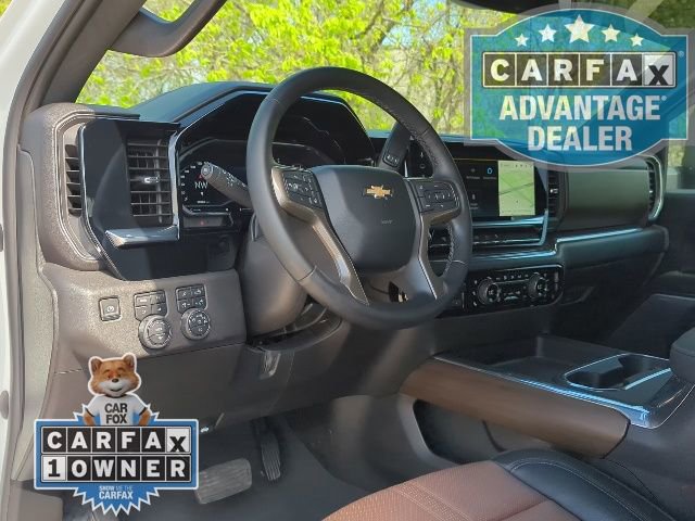 Certified 2024 Chevrolet Silverado 2500 High Country w/ LPO, Dark Essentials Package image 5
