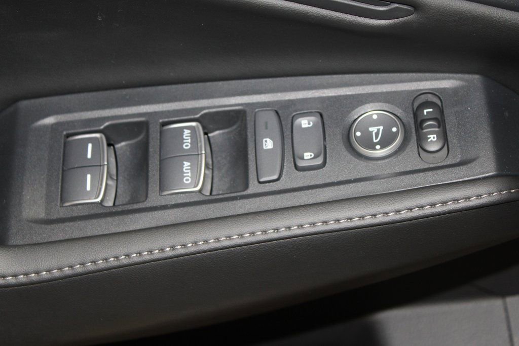 Used 2025 Honda Accord Sport image 9