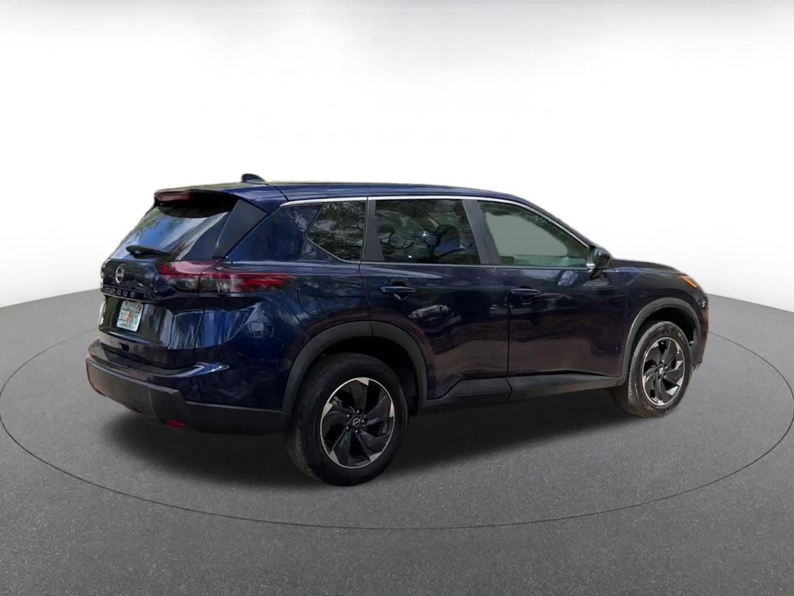 Used 2025 Nissan Rogue SV FWD image 15