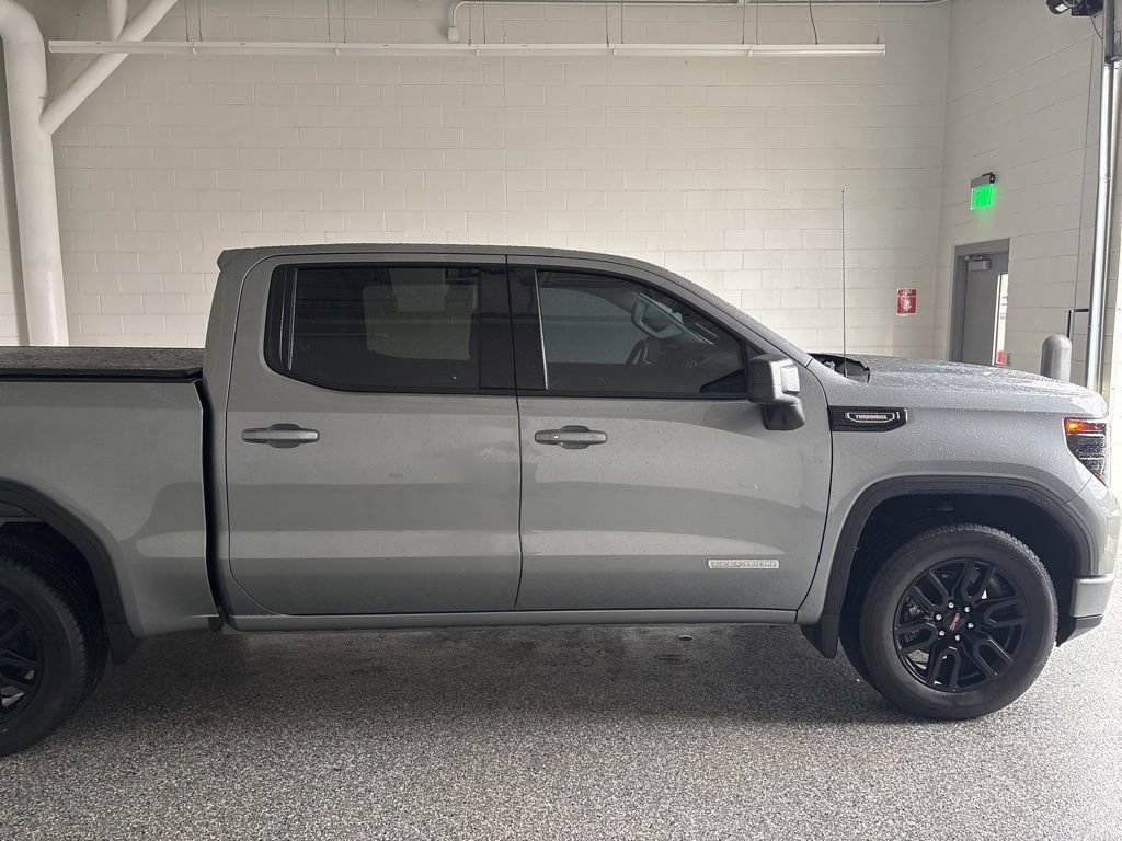 Used 2025 GMC Sierra 1500 Elevation image 10