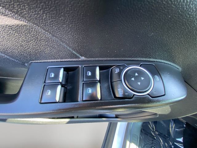 Used 2021 Ford Escape SE image 17