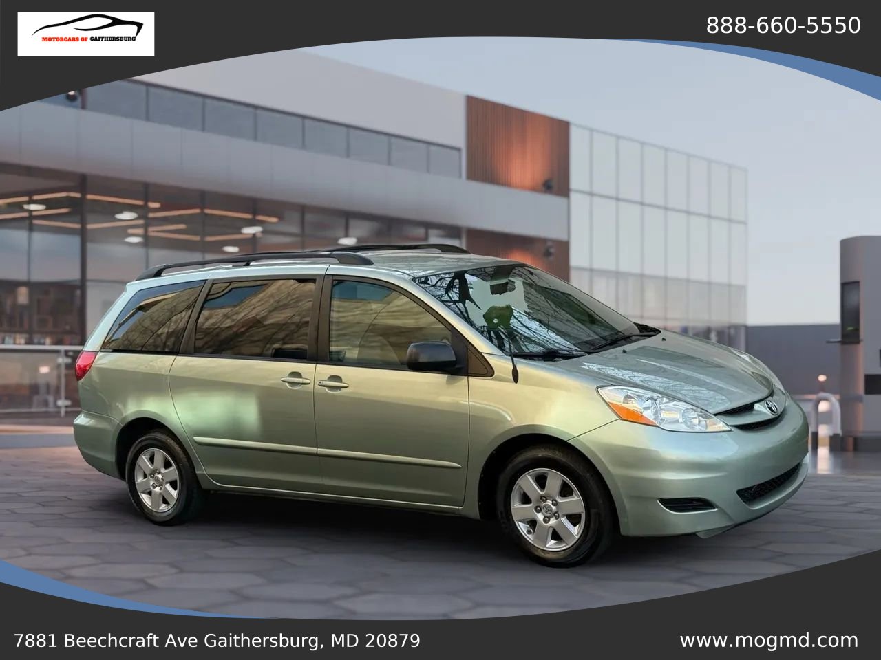 Used 2010 Toyota Sienna LE FWD image 1