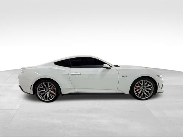 Used 2024 Ford Mustang GT Premium image 6
