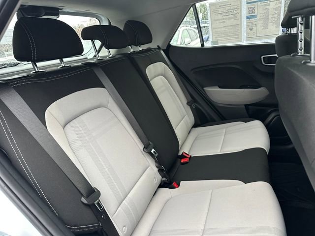 Certified 2025 Hyundai Venue SEL image 20