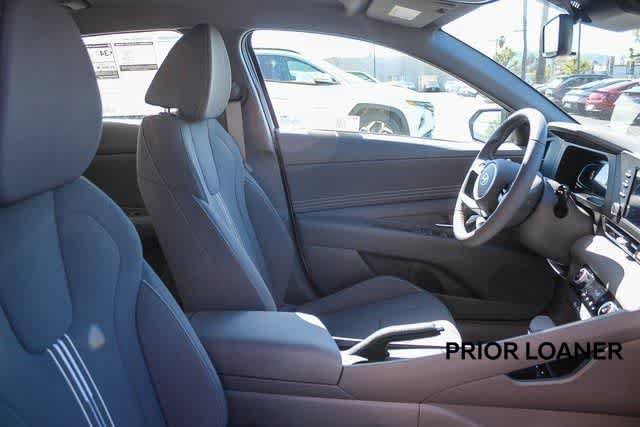 Certified 2025 Hyundai Elantra Sport FWD image 22