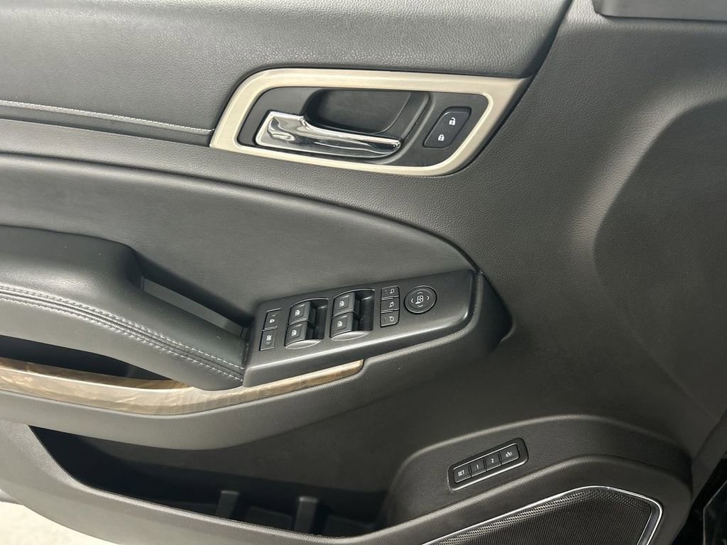 Used 2018 GMC Yukon Denali w/ Open Road Package AWD/4WD image 11