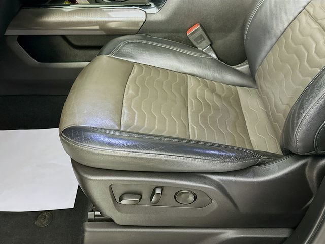 Used 2024 Chevrolet Silverado 2500 ZR2 w/ Technology Package image 21