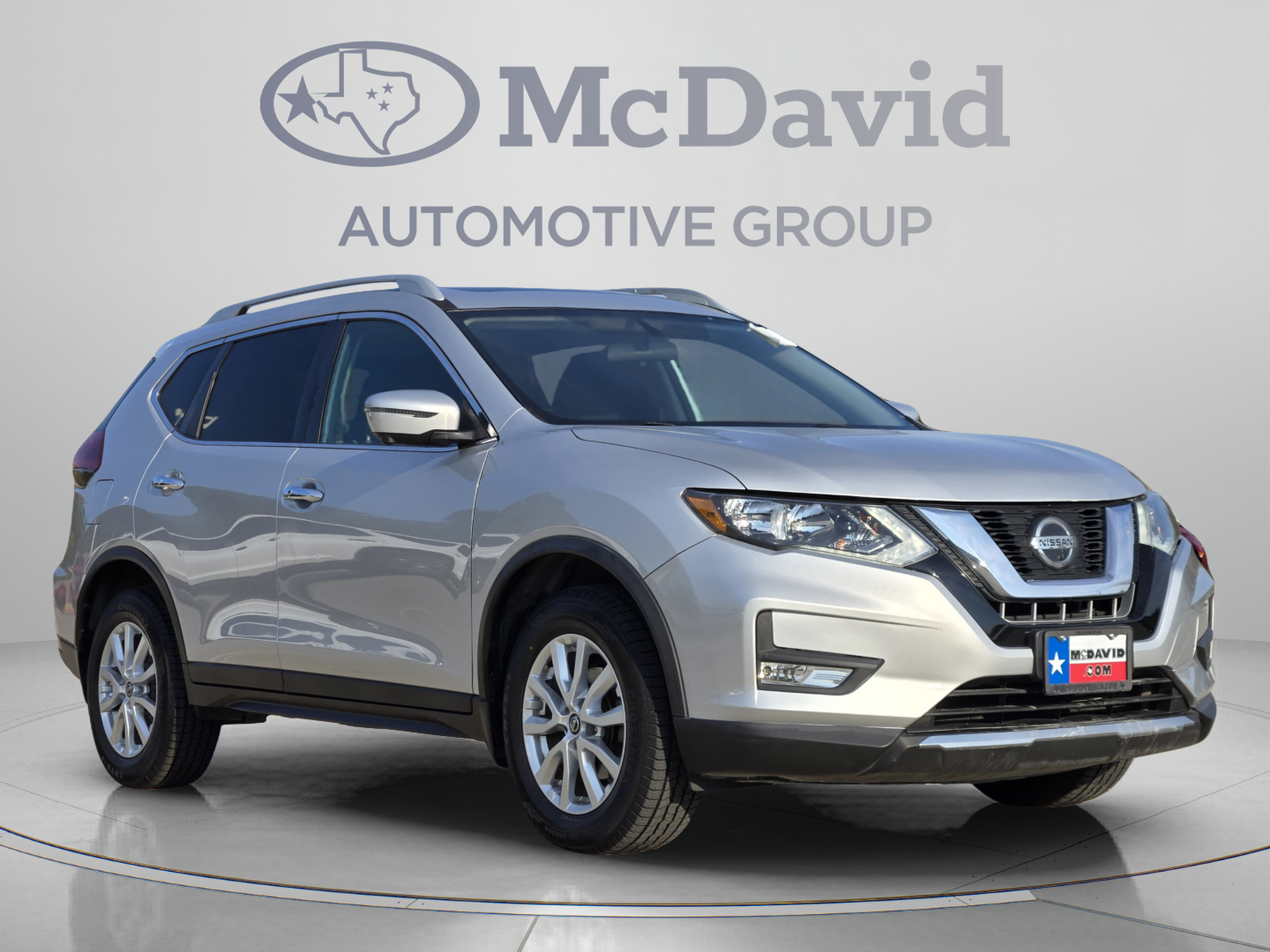 Used 2018 Nissan Rogue SV w/ Sun & Sound Touring Package AWD/4WD image 7