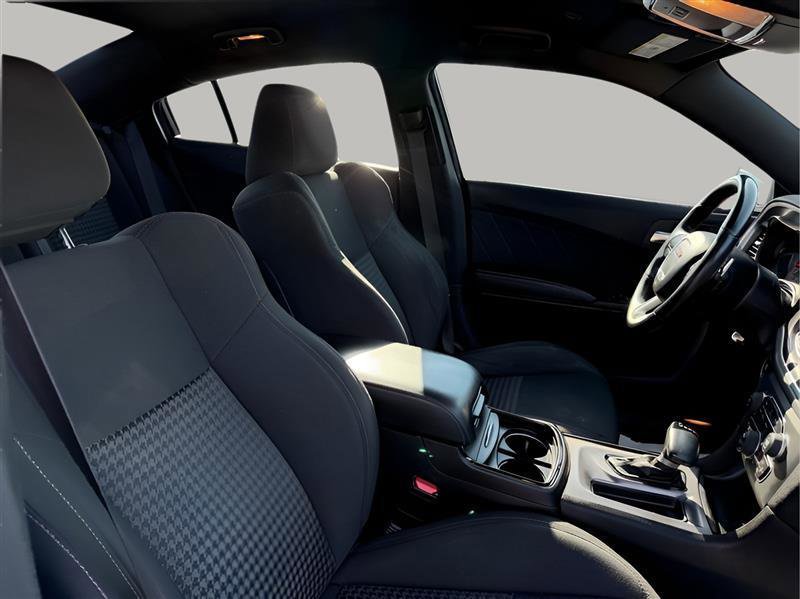 Used 2019 Dodge Charger GT w/ Blacktop Package image 18