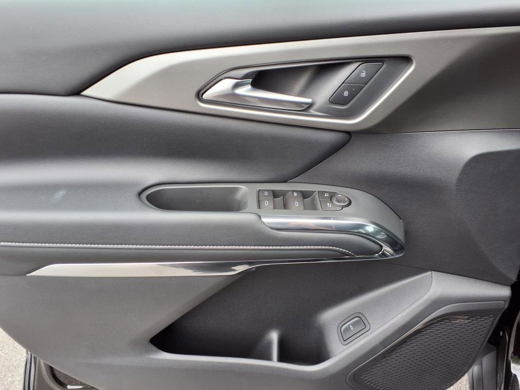 New 2026 Chevrolet Traverse LT w/ Driver Confidence Package image 10