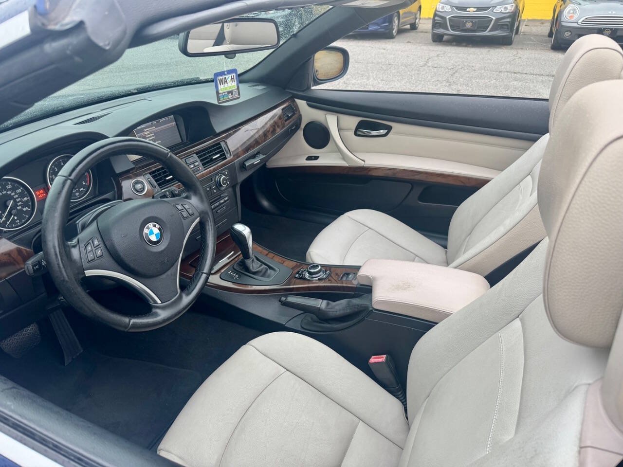 Used 2013 BMW 328i Convertible RWD image 17
