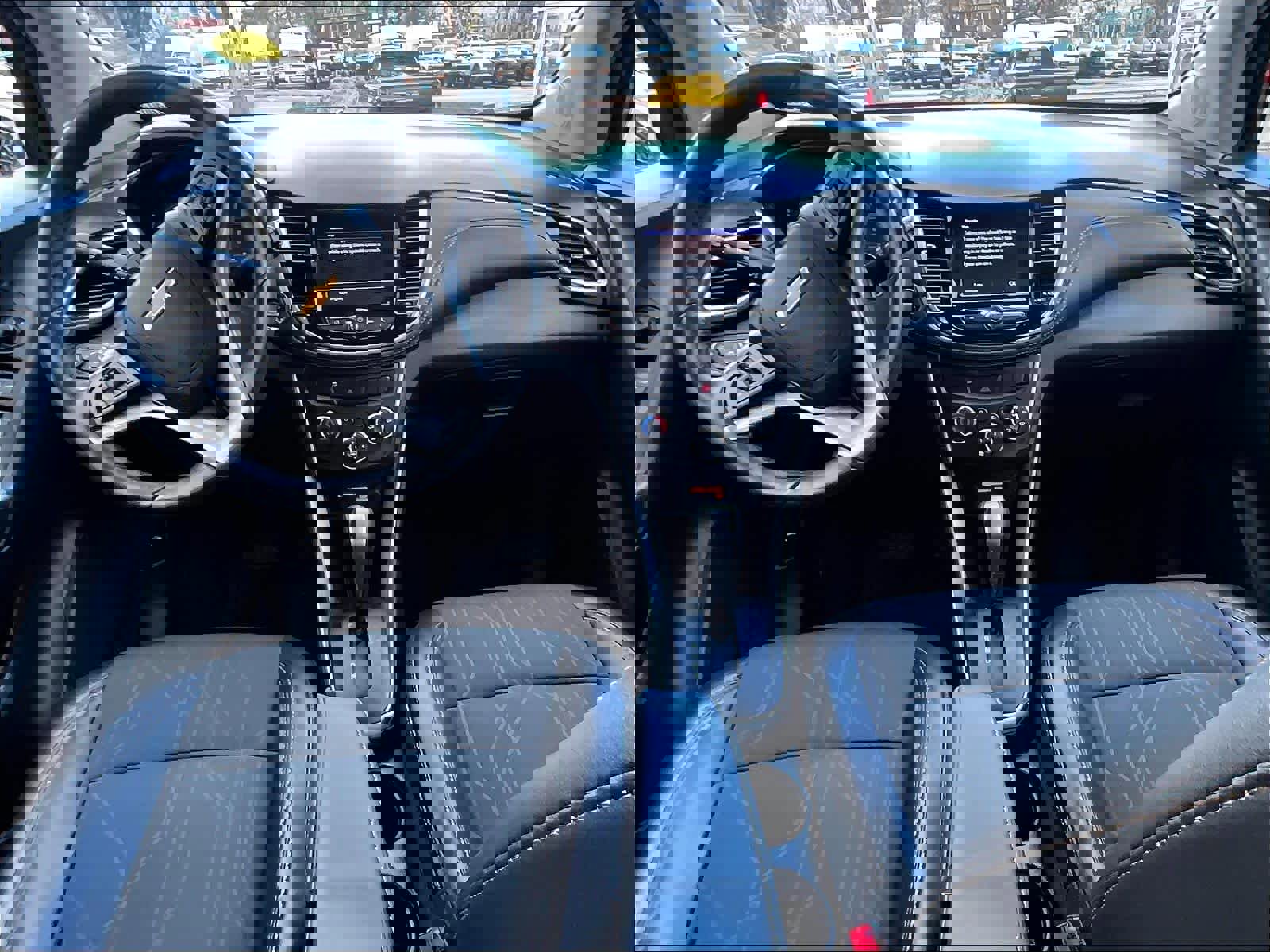 Certified 2022 Chevrolet Trax LT w/ Sport Edition image 21