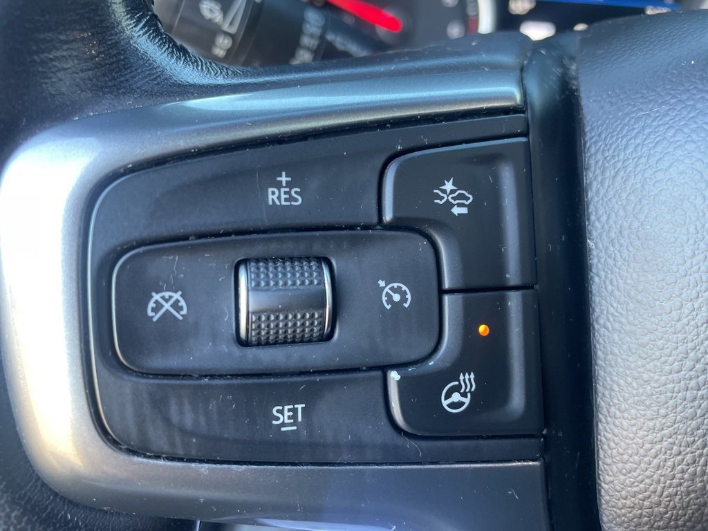 Used 2021 Chevrolet Suburban Premier w/ Premium Package image 19