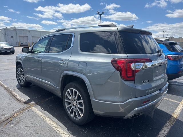 Used 2023 GMC Acadia Denali w/ Denali Ultimate Package AWD/4WD image 9