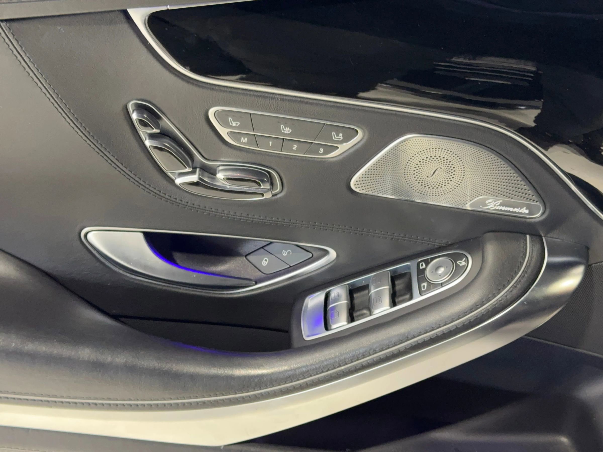 Used 2015 Mercedes-Benz S 550 S 550 4MATIC Coupe 2D image 21