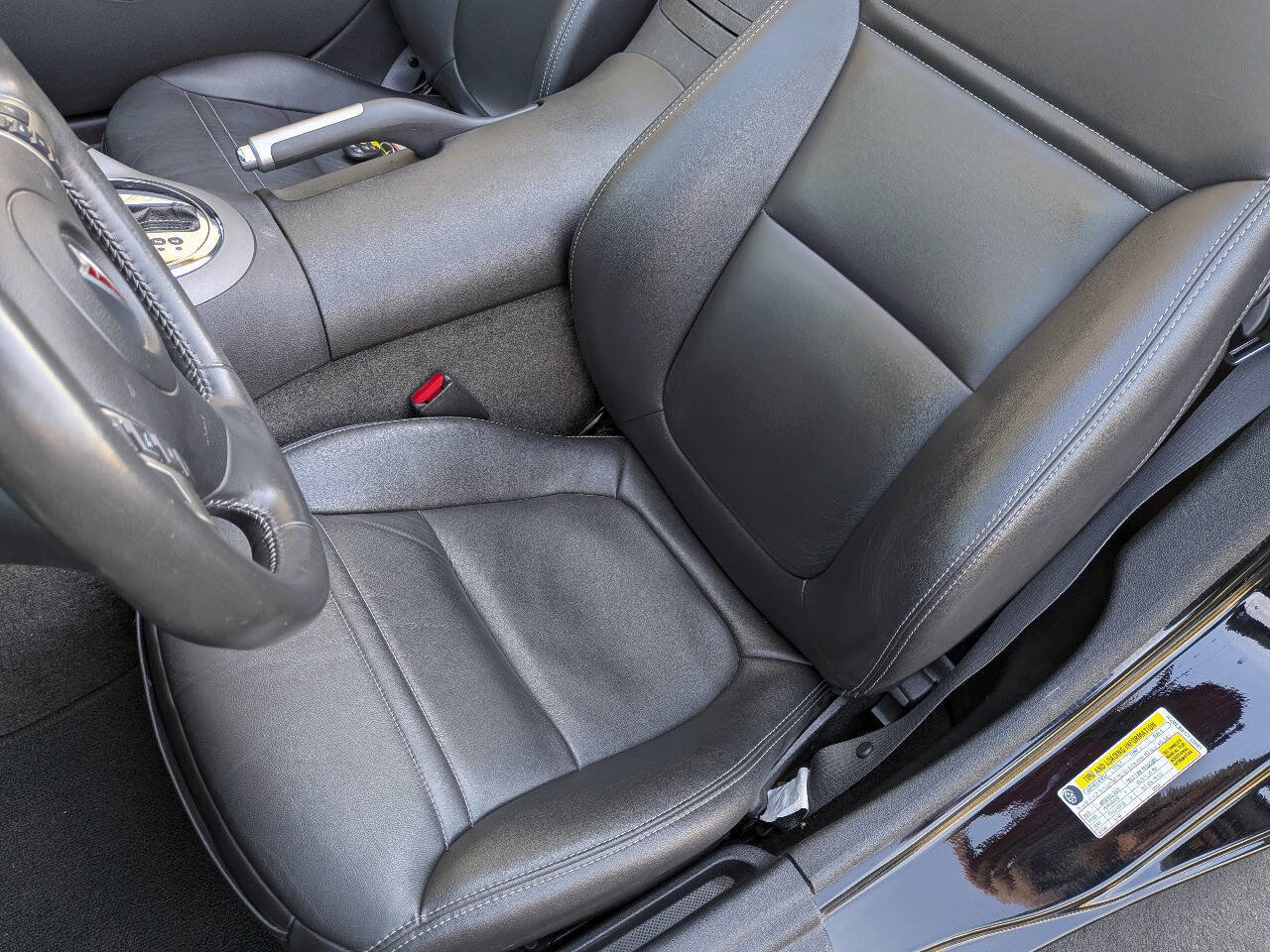 Used 2007 Pontiac Solstice Convertible w/ Premium Package image 11