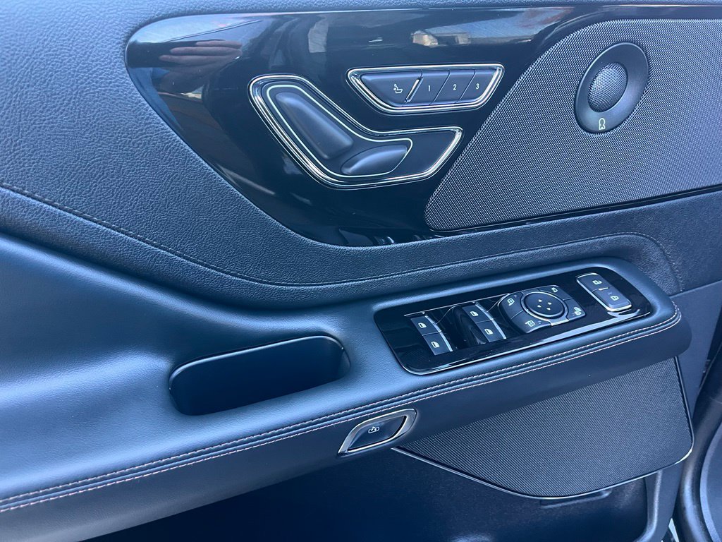 Used 2026 Lincoln Aviator Reserve AWD/4WD image 40
