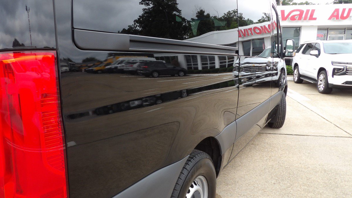 Used 2025 Mercedes-Benz Sprinter 2500 image 7