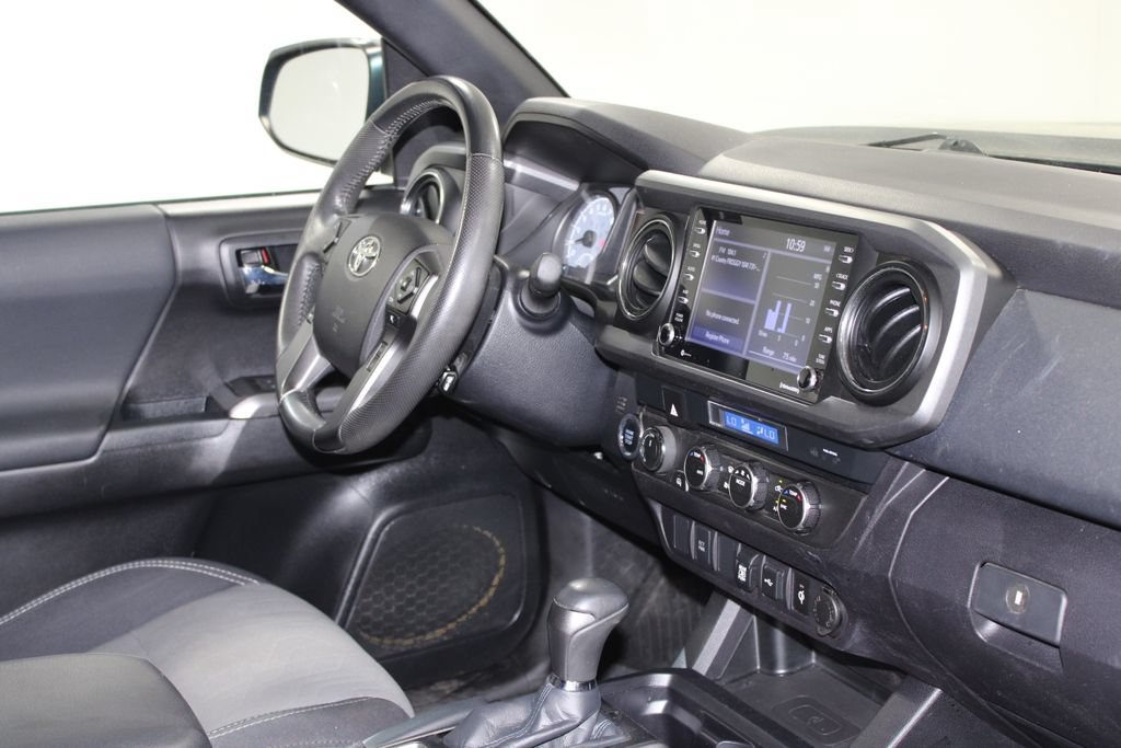 Used 2021 Toyota Tacoma TRD Off-Road AWD/4WD image 28