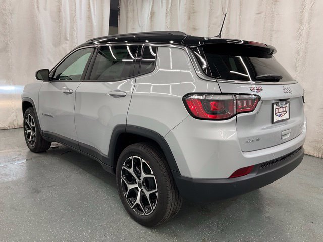 New 2026 Jeep Compass Limited AWD/4WD image 5