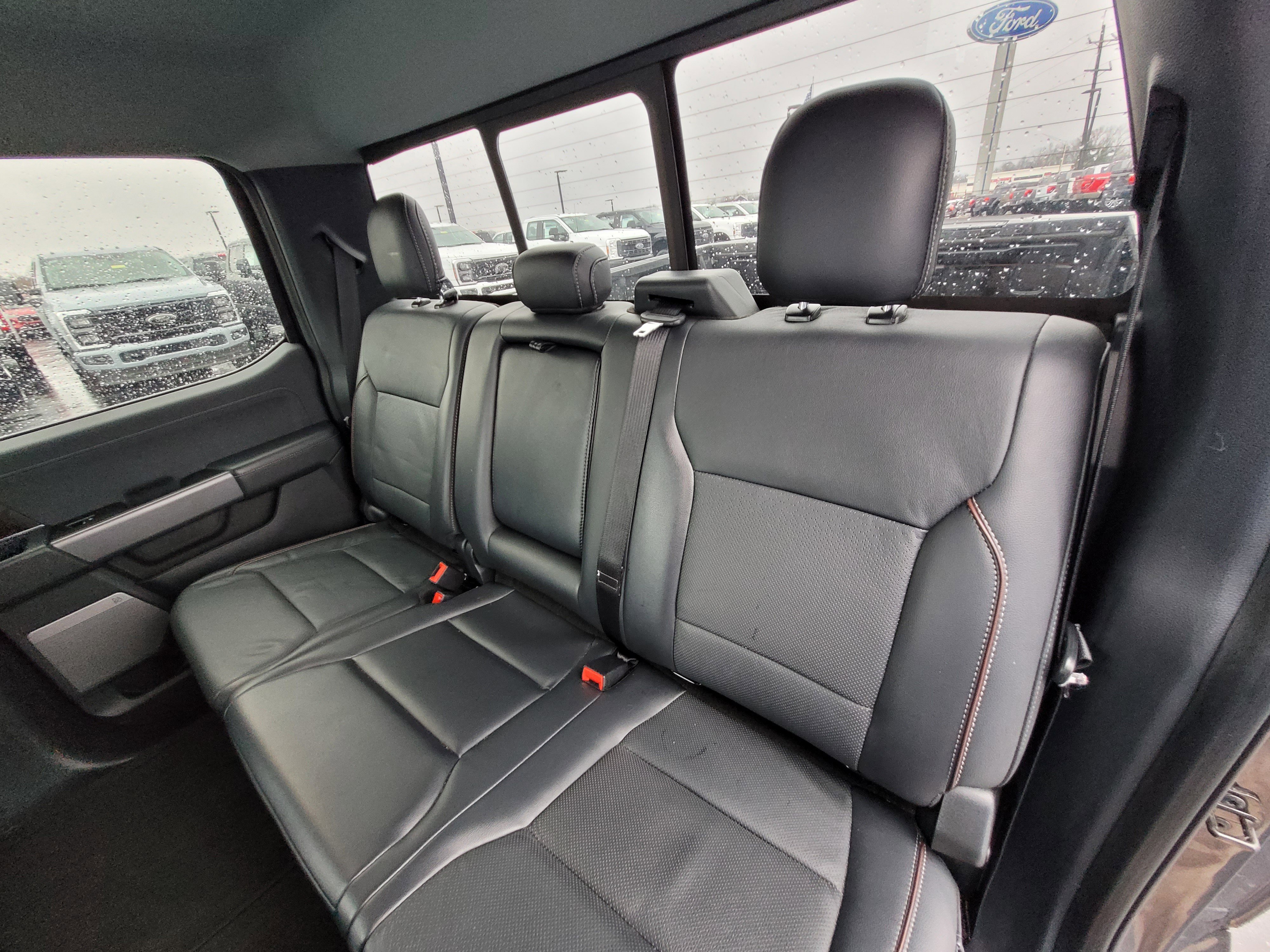 Used 2021 Ford F150 Lariat w/ Trailer Tow Package image 18