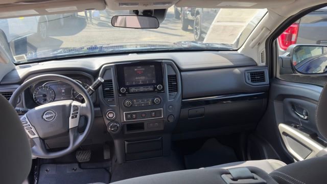 Used 2023 Nissan Titan SV image 21