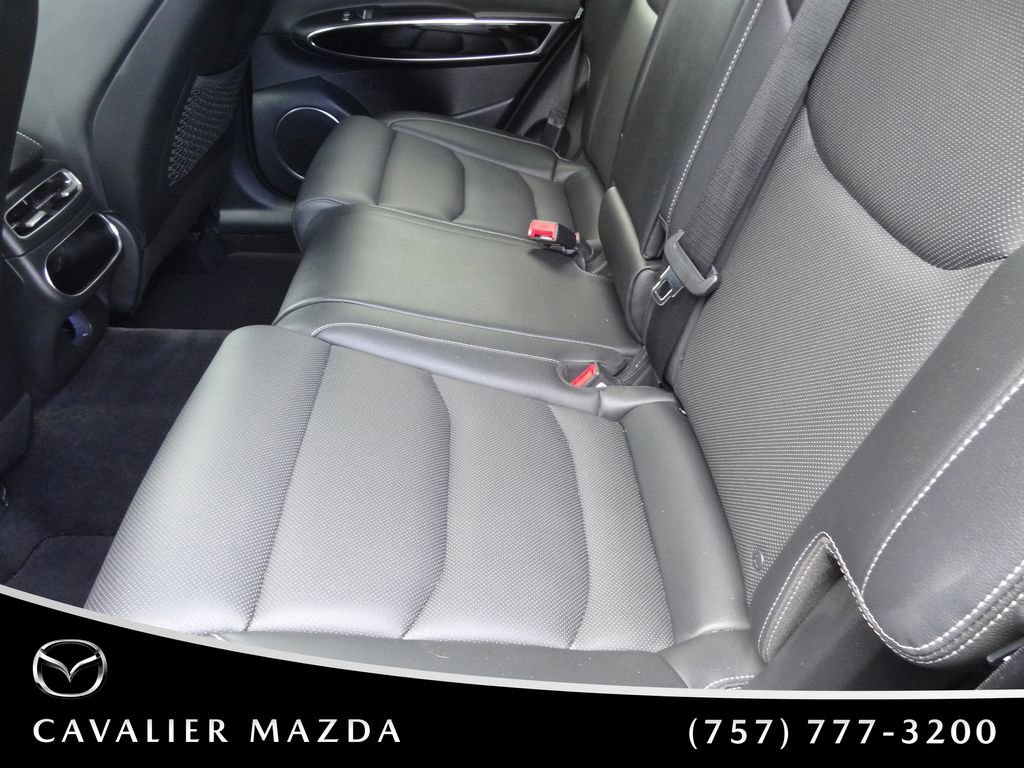Used 2025 Genesis GV70 2.5T AWD/4WD image 12