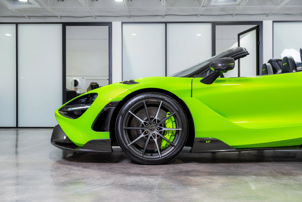 Used 2022 McLaren 765LT RWD image 30
