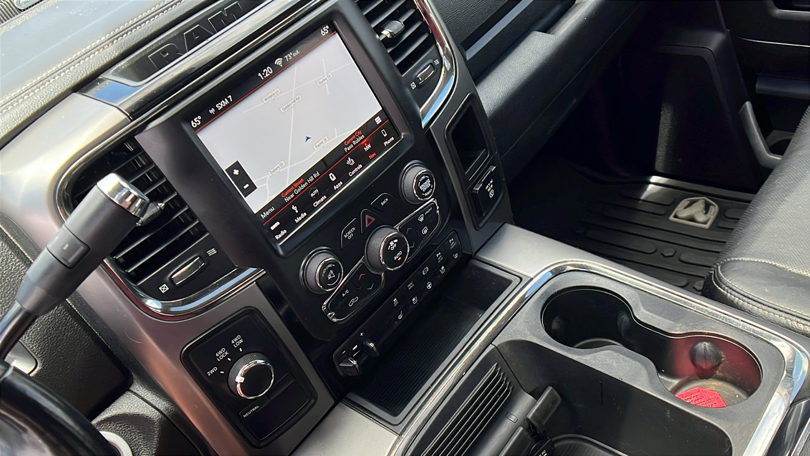 Used 2018 RAM 2500 Laramie w/ Sport Appearance Group AWD/4WD image 33