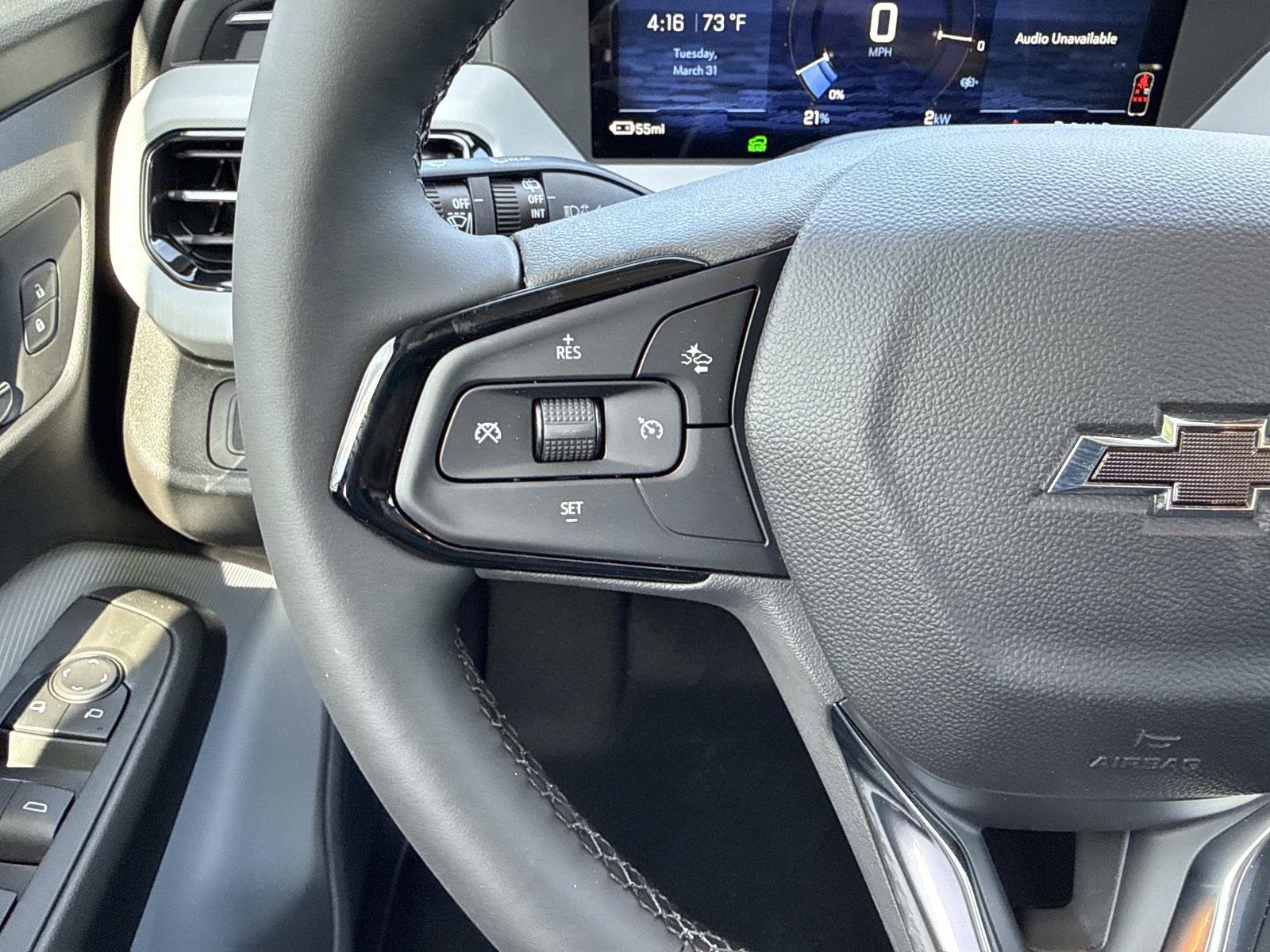 New 2027 Chevrolet Bolt LT w/ Comfort Package FWD image 15
