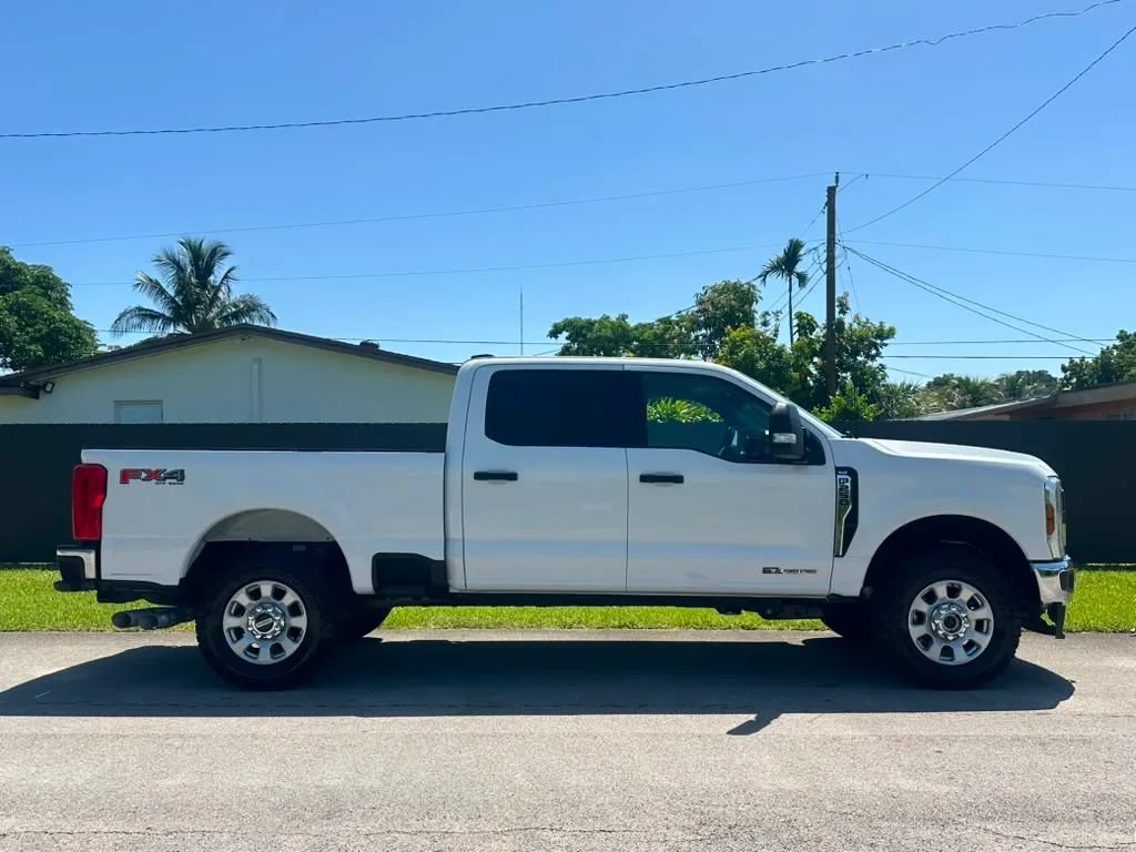 Used 2024 Ford F250 XLT w/ FX4 Off-Road Package AWD/4WD image 4