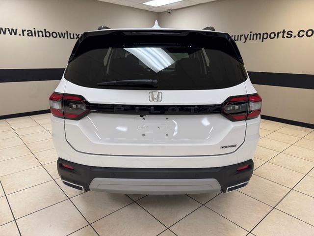 Used 2024 Honda Pilot Touring image 5
