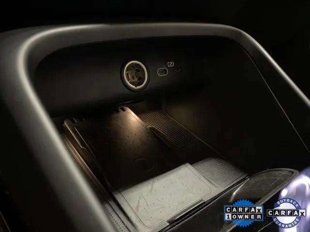 Used 2025 Volvo XC40 B5 Plus image 57