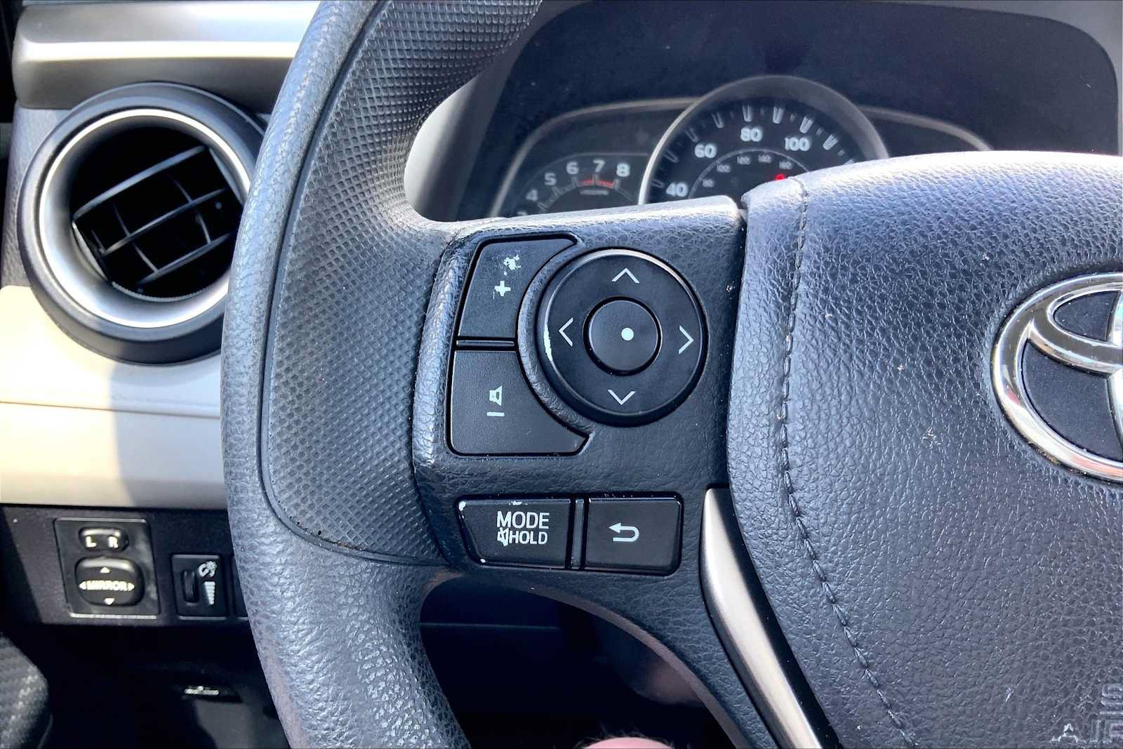 Used 2014 Toyota RAV4 LE AWD/4WD image 21