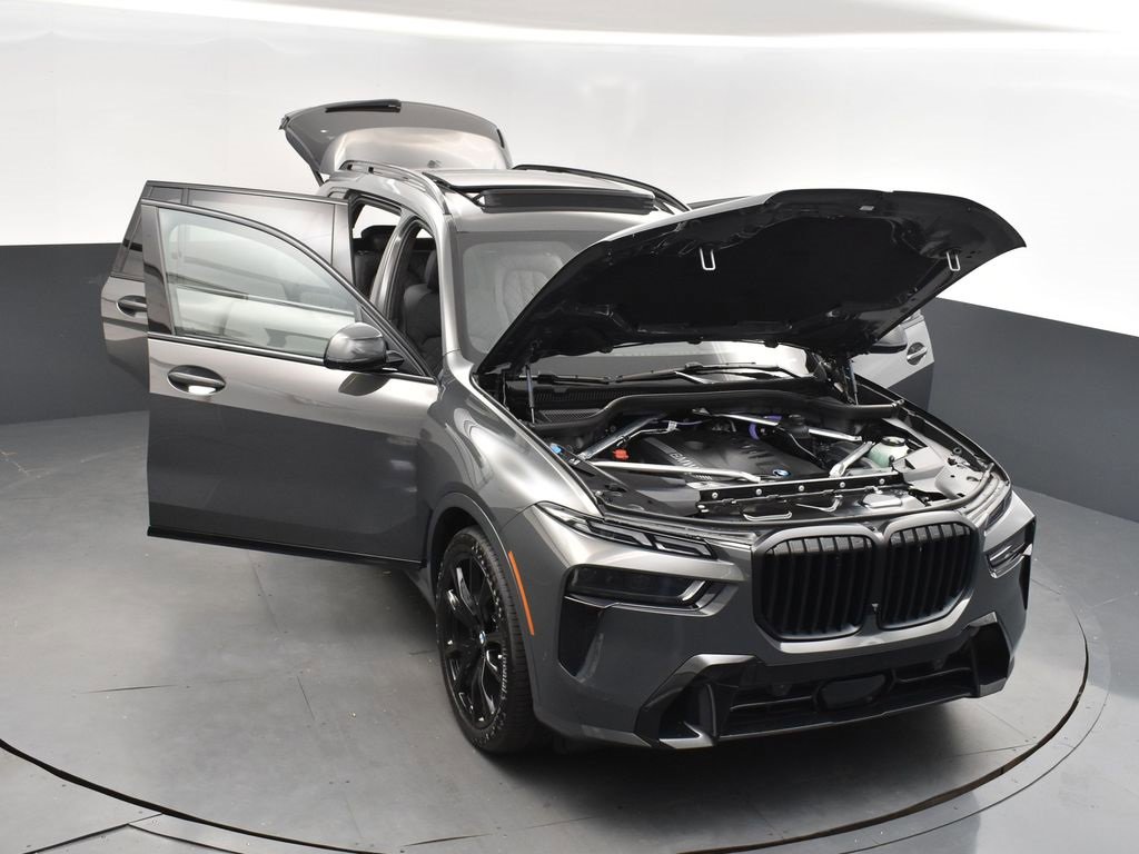 New 2026 BMW X7 xDrive40i w/ Executive Package image 55