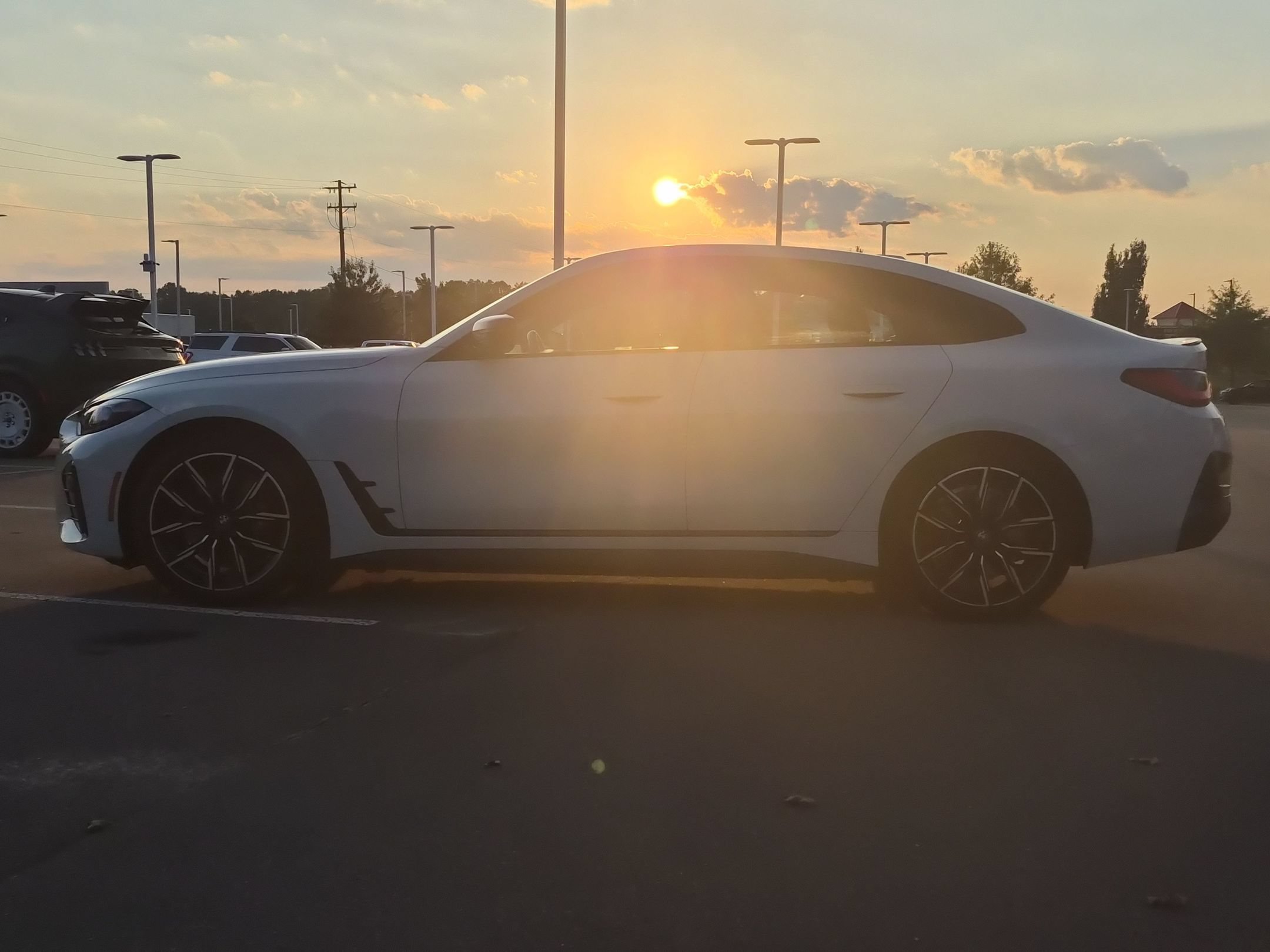 Used 2023 BMW i4 eDrive40 w/ M Sport Package RWD image 7