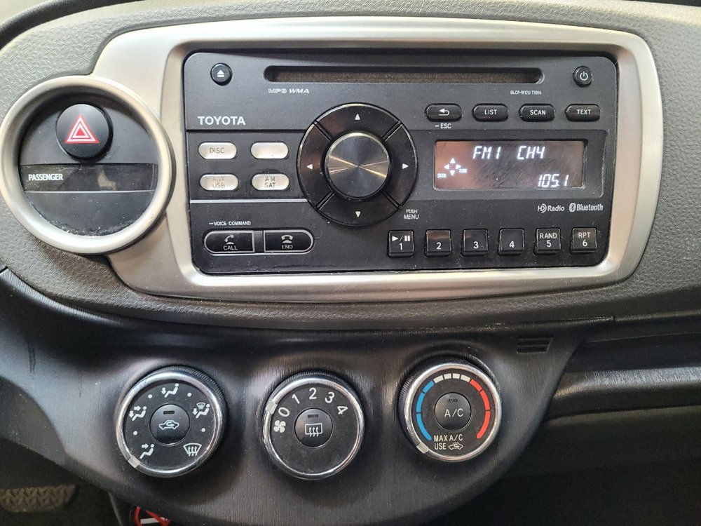Used 2014 Toyota Yaris L FWD image 25